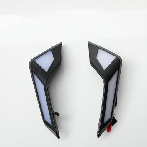 KTM DUKE 390 GENERATION 3 - DRL (JP401045 + JP401048) + PLUG